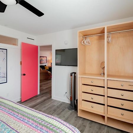 Folly Vacation Perfect Purple Palace Apt A 폴리 비치 외부 사진